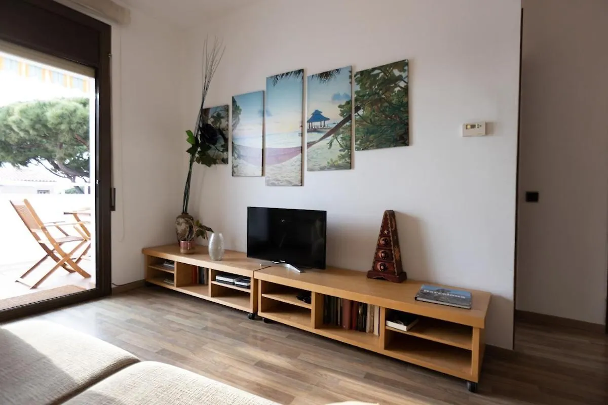 Apartment With Pool 50 Meters To The Beach Castelldefels