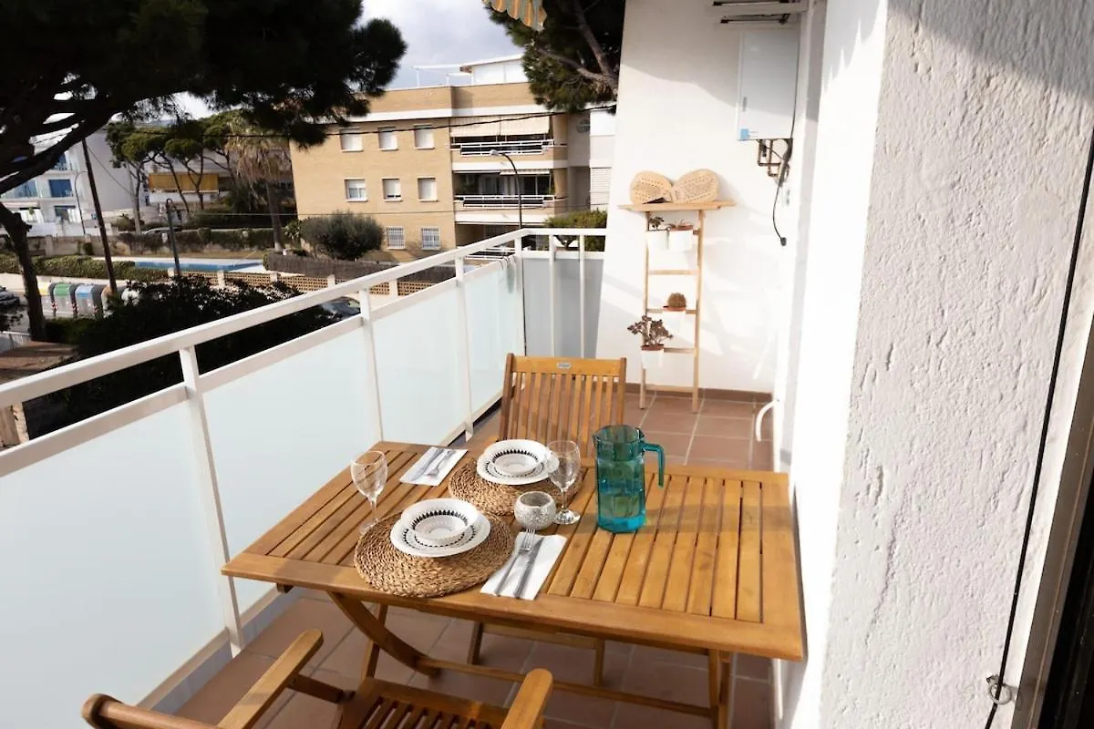 Apartment With Pool 50 Meters To The Beach Castelldefels