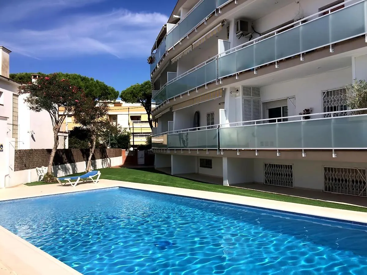 Apartment With Pool 50 Meters To The Beach Castelldefels